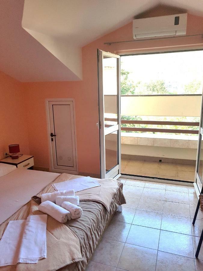 בודווה Apartment Danijela מראה חיצוני תמונה