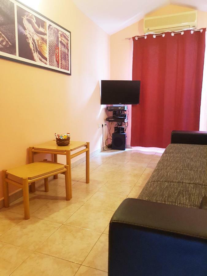 בודווה Apartment Danijela מראה חיצוני תמונה