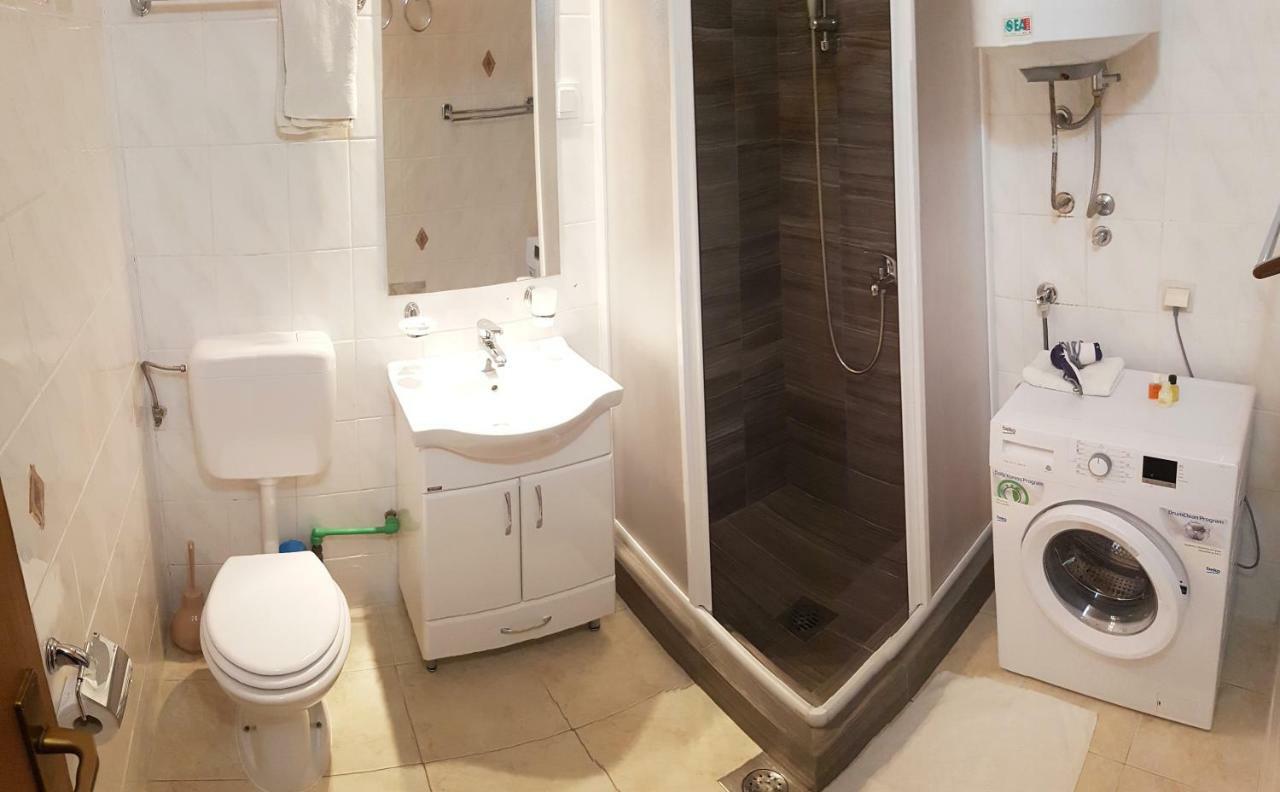 בודווה Apartment Danijela מראה חיצוני תמונה