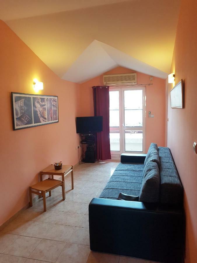 בודווה Apartment Danijela מראה חיצוני תמונה